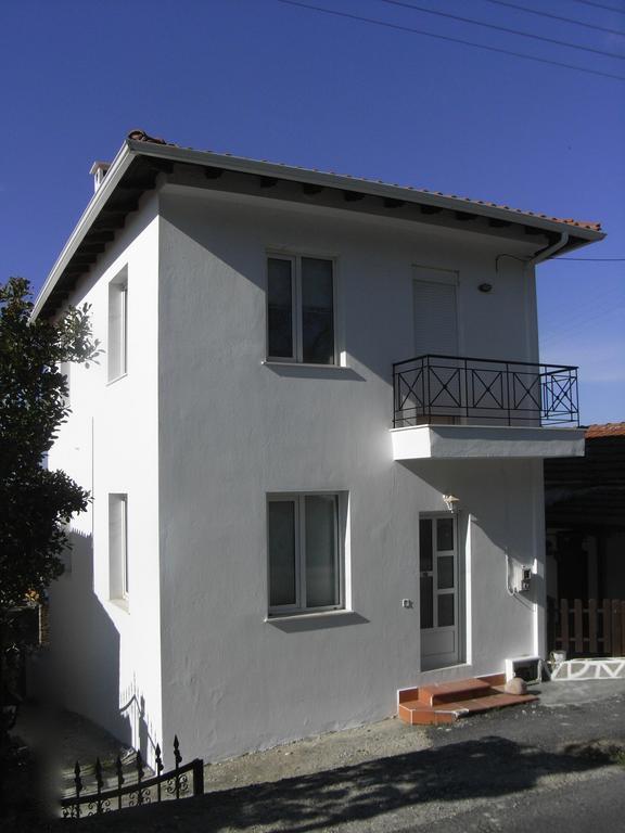 Village Holiday House Nick 圣帕拉斯凯维 外观 照片